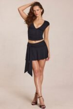 Mid-Rise Skort in Black