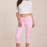 Mid-Rise Capri Jeans in Blossom Pink