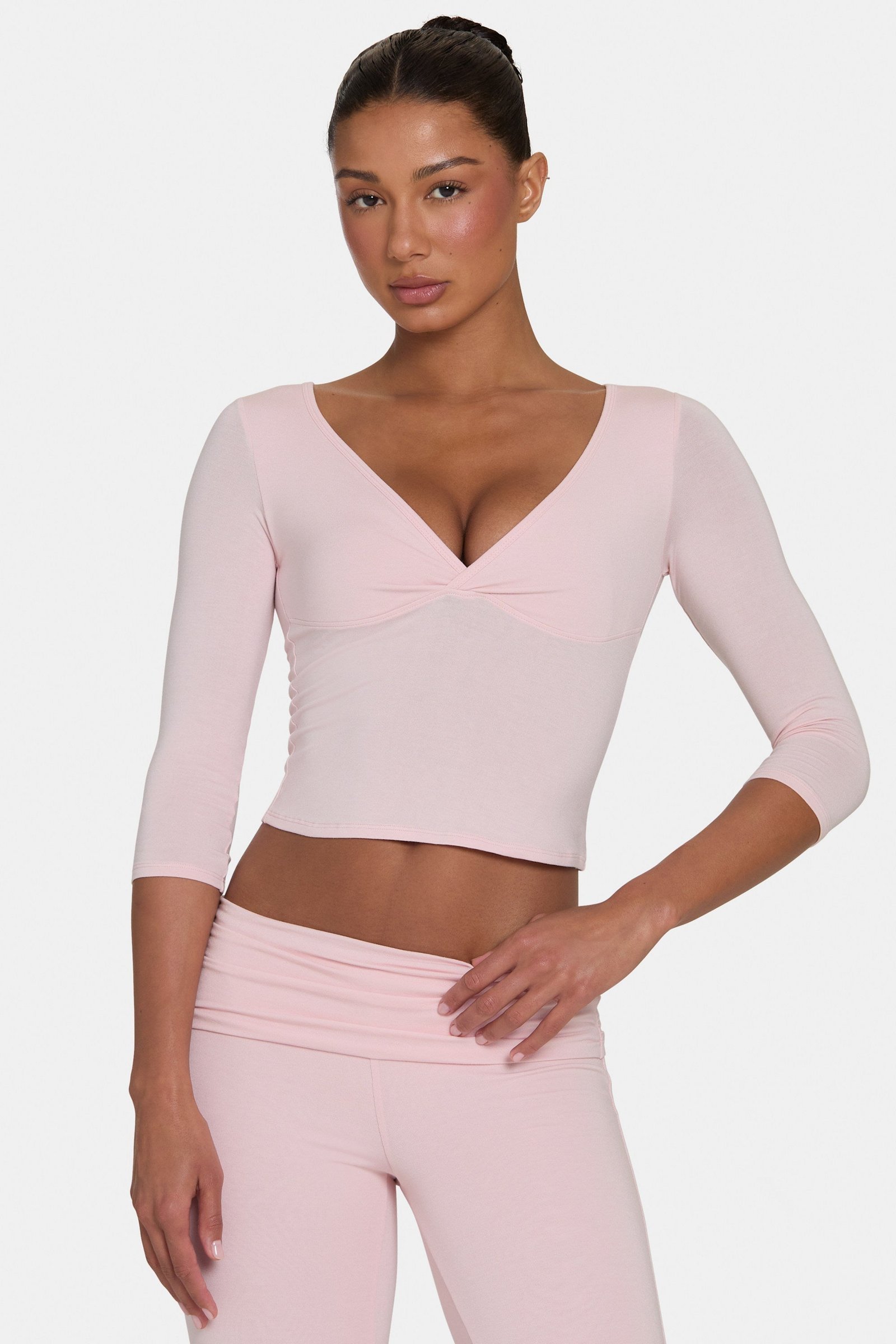 Ombralye--long-sleeve-crop-top-in-blush_BT16395Ombralye-_p-E2-_p-84-_p-A2Blush_2 Ombralye 3/4 Sleeve Top in Blush - Image 1